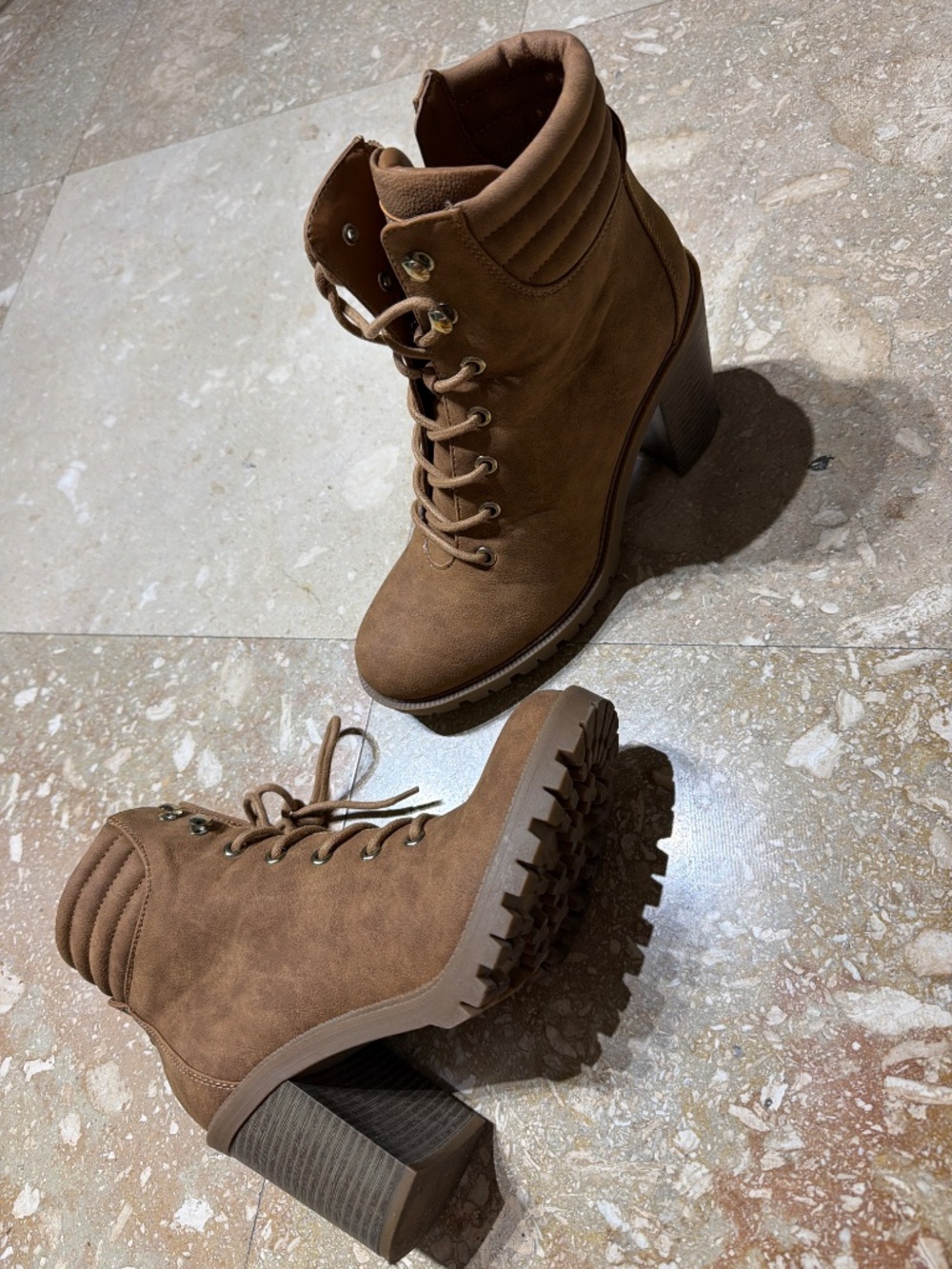 Boot - Picture 3 of 4